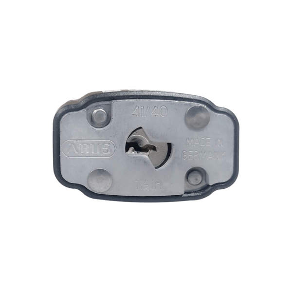 Brady candado acero laminado c/retension de llave de 2" (51mm) /negro