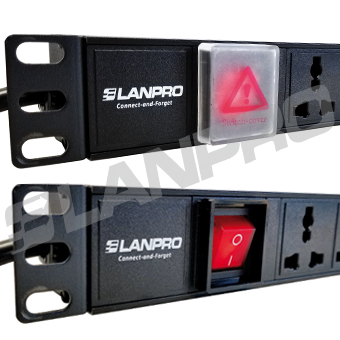 Canal de tension de 1U 19" 8 tomas redondas / planas (universal)- 110/220 V- PDU