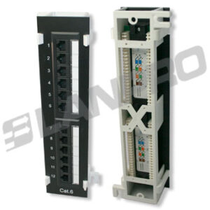 Mini patch panel de 12 puertos para montaje vertical sobre pared CAT 6 sin blindar. Serie 7000